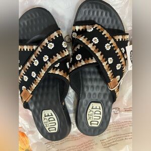 Hey dude womens sandals size 7 NWT